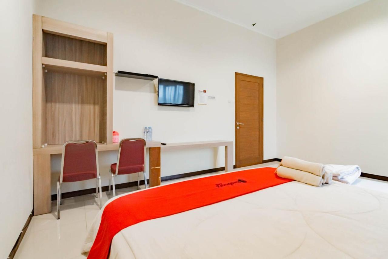 Reddoorz Near Lembang Park & Zoo 2 Hotel Exterior photo